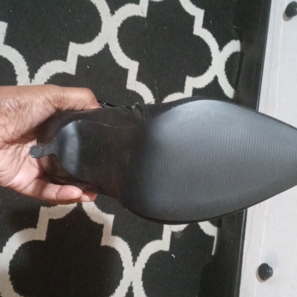 Boots - Picture 3 of 3